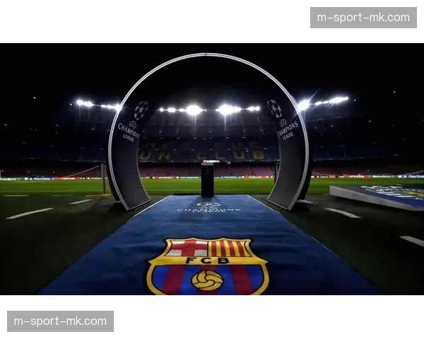 巴萨后腰拦截能力欠缺，中场保护不足加重后卫线负担